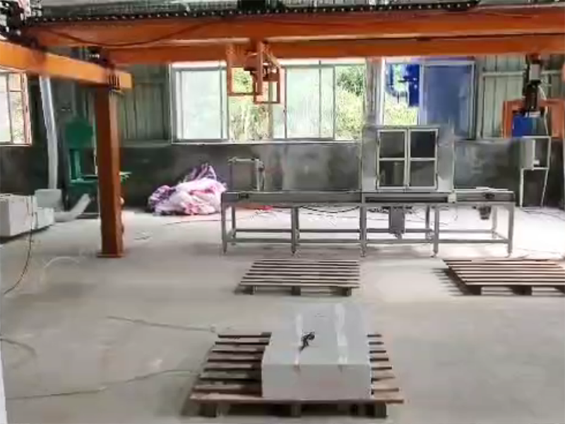 江蘇客戶定制的龍門桁架